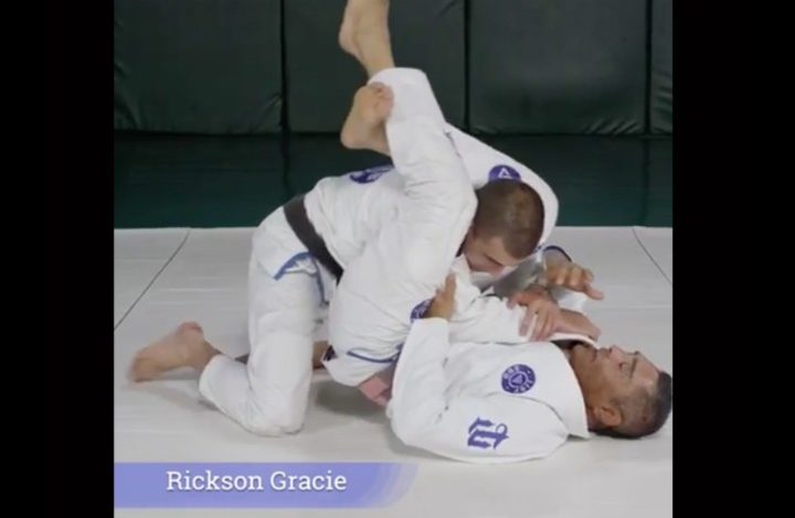 The Best Early Triangle Choke Escape