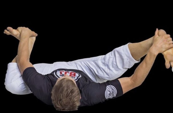 Stretching Before Or After a Workout? Benefits of Doing Both