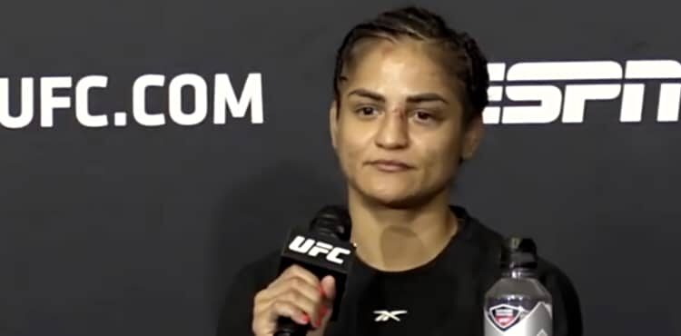 cynthia calvillo accuse jessica eye de tricherie ufc sur espn 10 vidéo