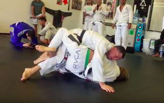 The Most Common Way of Injuring Others When Rolling (Be Careful)