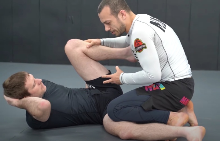 Sequences or Positional Techniques : Which One To Focus When Learning BJJ?