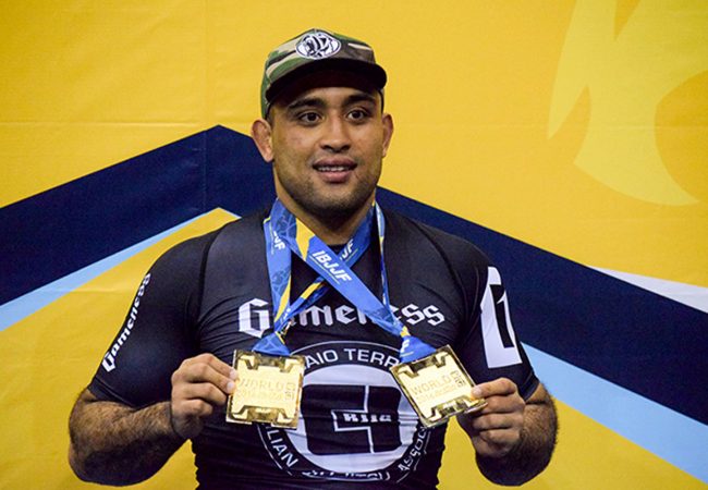 Yuri Simões sur le deuxième titre mondial no-gi, prévoit de passer au MMA