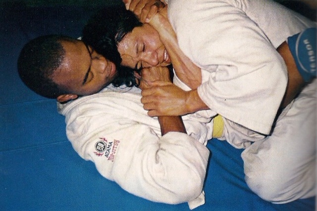 Anderson Silva fait du Jiu-Jitsu dans les années 90