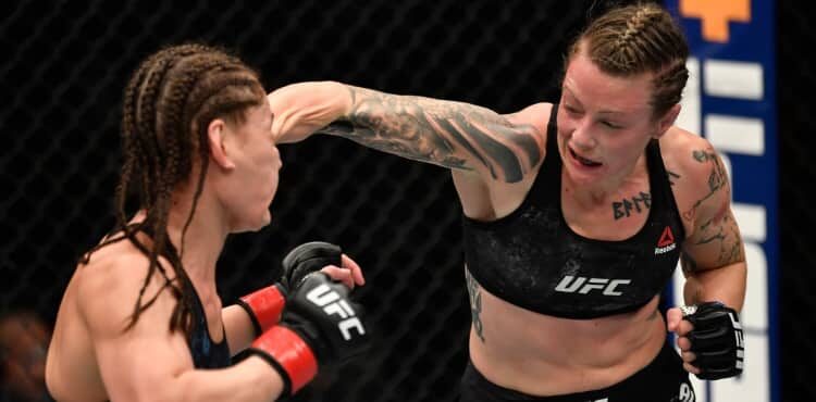 Joanne Calderwood fait craquer Jessica Eye à l'UFC 257