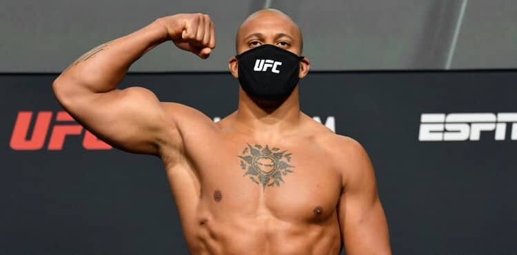 Ciryl Gane à la pesée UFC Vegas 20