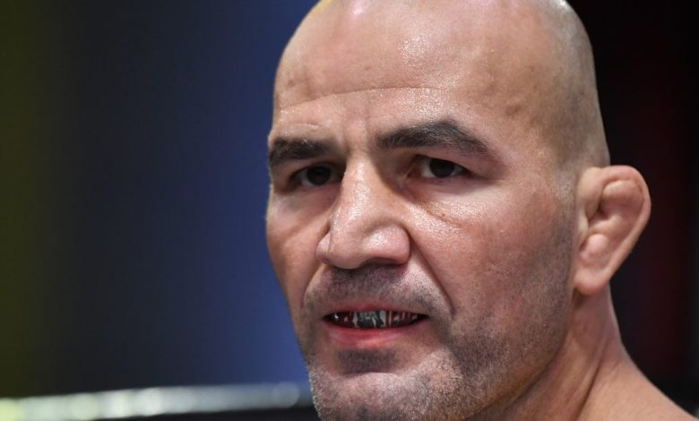 Glover Teixeira servira de combattant de sauvegarde pour Adesanya contre Blachowicz à l'UFC 259
