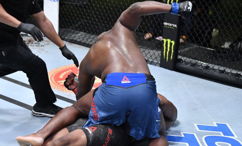 Ils ont dit quoi?! Les pros réagissent au KO de Curtis Blaydes de Derrick Lewis à l'UFC Vegas 19