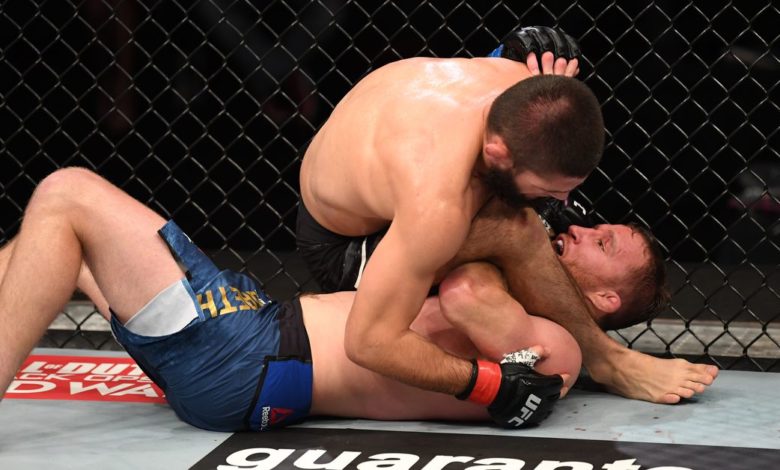 Khabib Nurmagomedov: Justin Gaethje a été `` brisé '' et `` abandonné mentalement '' à l'UFC 254