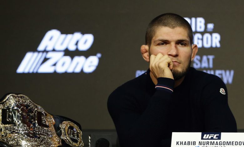 Khabib Nurmagomedov en dispute avec Georges St-Pierre: `` Il a 40 ans, laissons-le ''