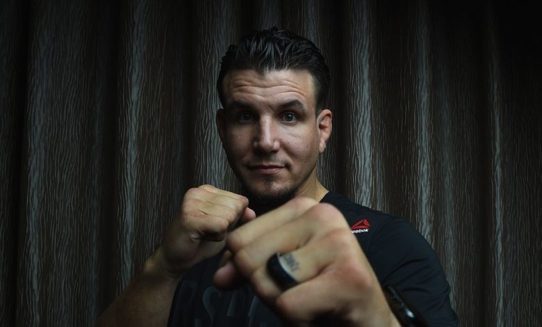 Le vétéran de l'UFC Frank Mir va boxer Antonio Tarver sur la sous-carte de Jake Paul-Ben Askren PPV