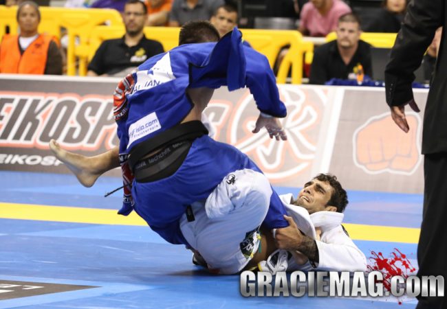 Vidéo: Leandro Lo enseigne son balayage classique