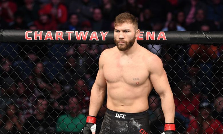 Rapport: Ion Cutelaba contre Devin Clark en préparation pour l'événement UFC de mai