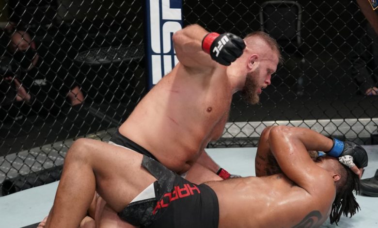 Rapport: Marcin Tybura contre Blagoy Ivanov prévu pour l'UFC 260