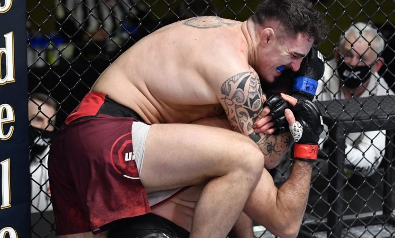 Résultats de l'UFC Vegas 19: Daukaus pousse Oleinik, Aspinall devient juste le deuxième homme à soumettre Arlovski