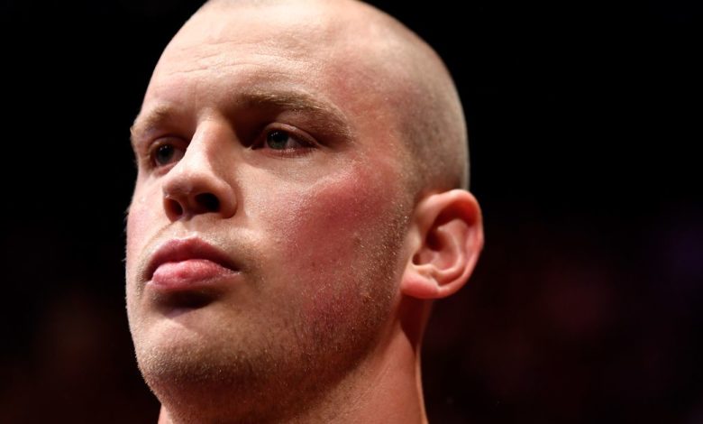 Stefan Struve révèle que des problèmes de santé l'ont forcé à se retirer du MMA