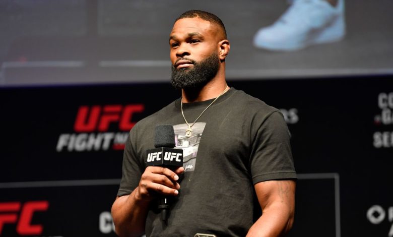 Woodley à Adesanya: Ne parlez pas de merde à Jon Jones après avoir évité de vous battre avec lui