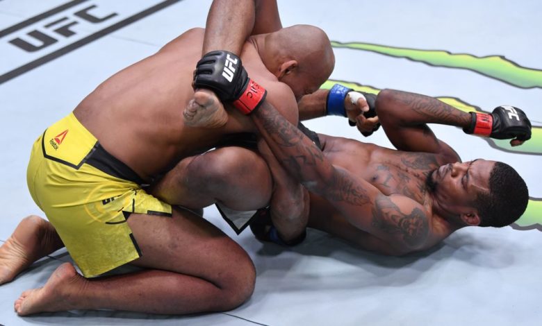 Cotes des paris sur l'UFC Vegas 22: Kevin Holland a préféré tirer le meilleur parti de Derek Brunson