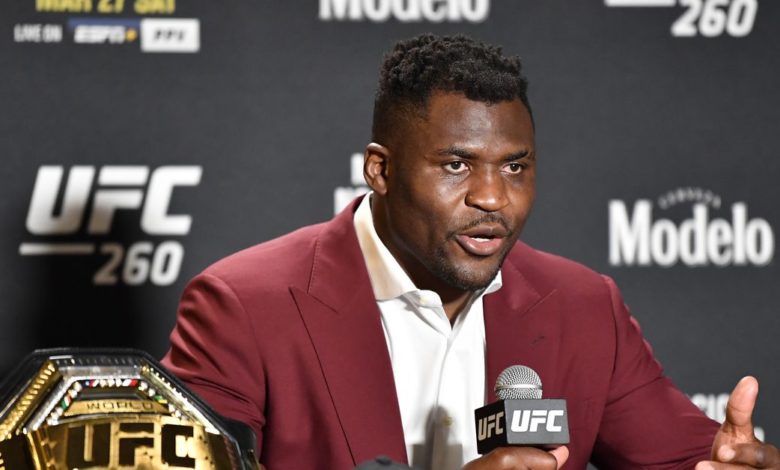 Francis Ngannou: Le combat de Jon Jones `` a plus de sens '' que le match revanche de Stipe Miocic