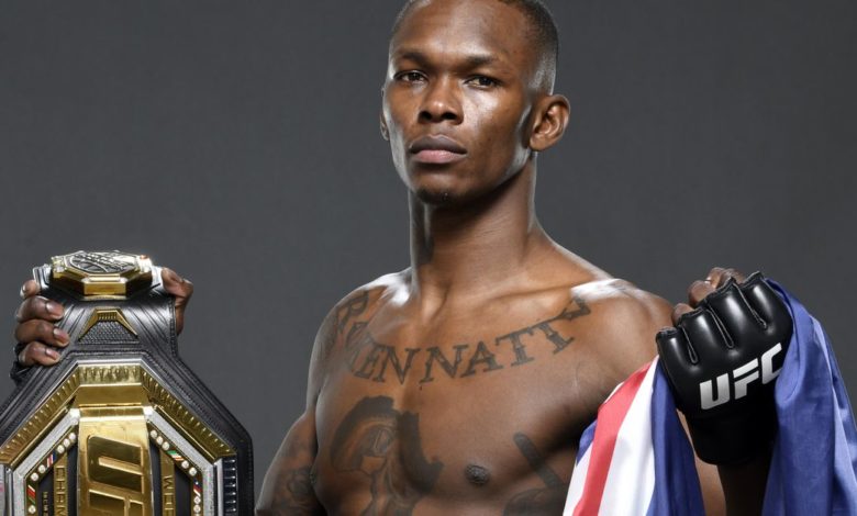 Israel Adesanya de l'UFC 259 révèle le seul adversaire qui l'intéresse chez les poids moyens