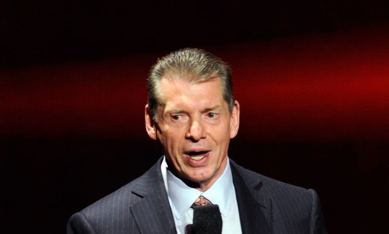 L'installation de la WWE en Floride souffrirait d'une épidémie de Covid alors que l'UFC prévoit des foules à pleine capacité en avril