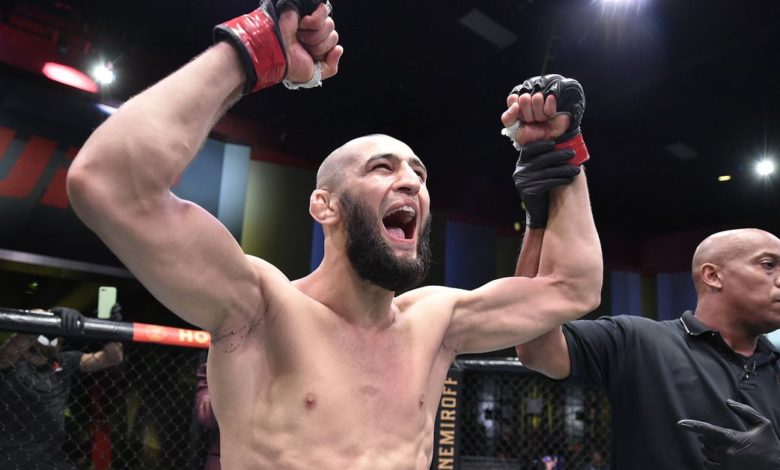 `` Surprise surprise '' - Khamzat Chimaev annonce son retour en compétition