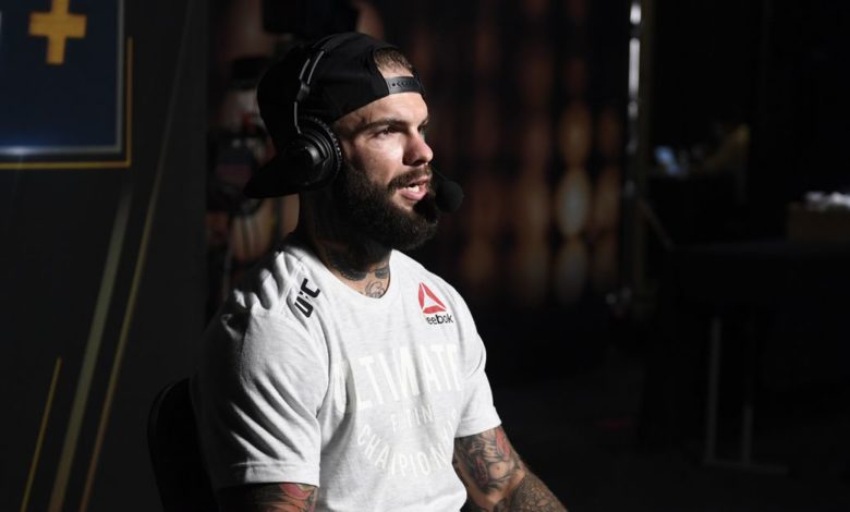 Vidéo: Cody Garbrandt de l'UFC est expulsé du vol de Southwest Airlines au-dessus d'un conflit de masque