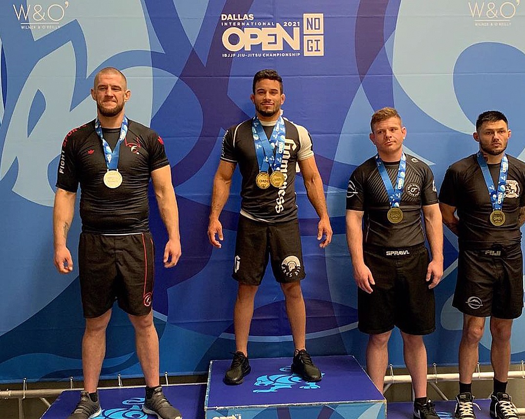 Le poids léger Esdras remporte l