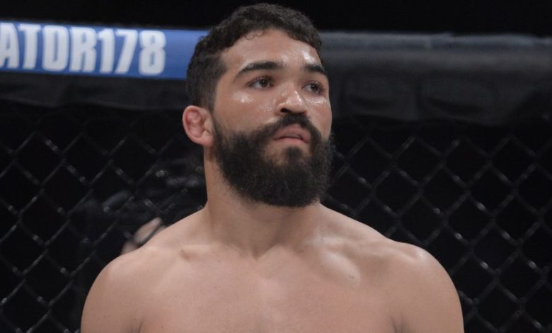 Bellator 255: Les pros réagissent au fait que Patricio Freire étouffe Emmanuel Sanchez pour s'endormir