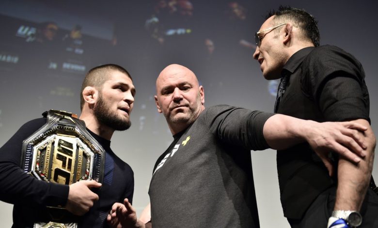 Ferguson frappe Khabib, qui répond avec une torréfaction épique