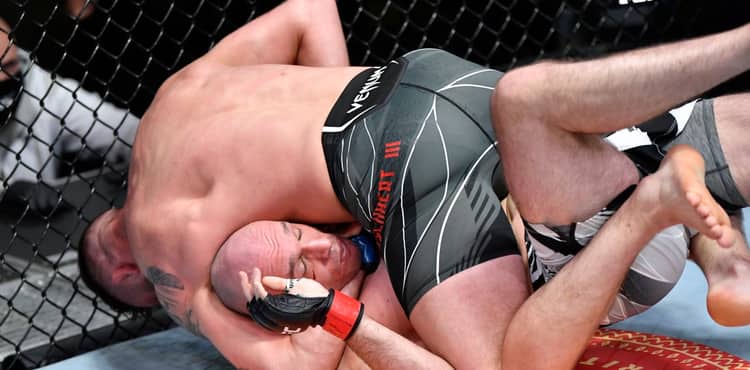 La guillotine de Gerald Meerschaert étouffe Bartosz Fabinski à l'UFC Vegas 24