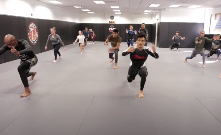 Improve Your Jiu-Jitsu Endurance & Flexibility with Cobrinha’s Bodyweight Workout