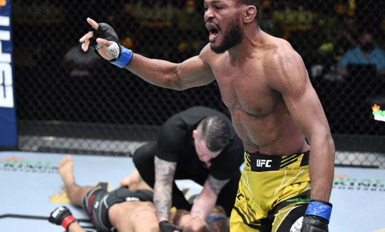 Dehors froid! Résultats préliminaires de l'UFC Vegas 26 et vidéo: le starter Anaconda mène à une technologie méchante. soumission