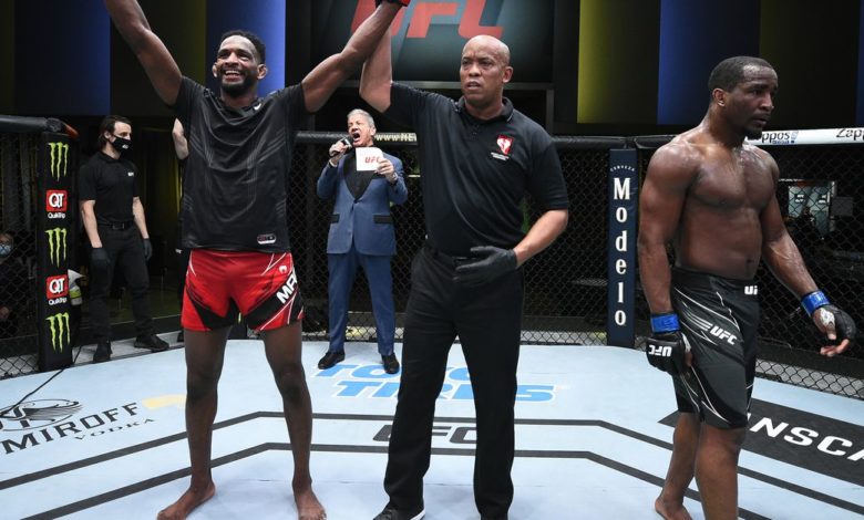 Geoff Neal révèle qu'il a coupé 37 livres en une semaine avant l'UFC Vegas 26