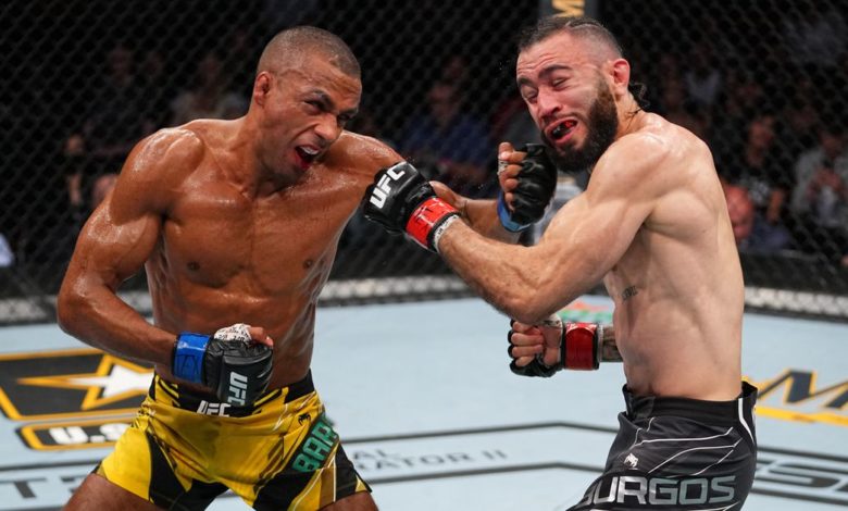 Résultats de l'UFC 262: Edson Barboza remporte une arrivée retardée bizarre dans la guerre avec Shane Burgos