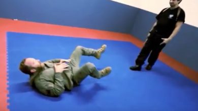 Could Pulling Guard BeThe Best Defense Against Knife Attack?