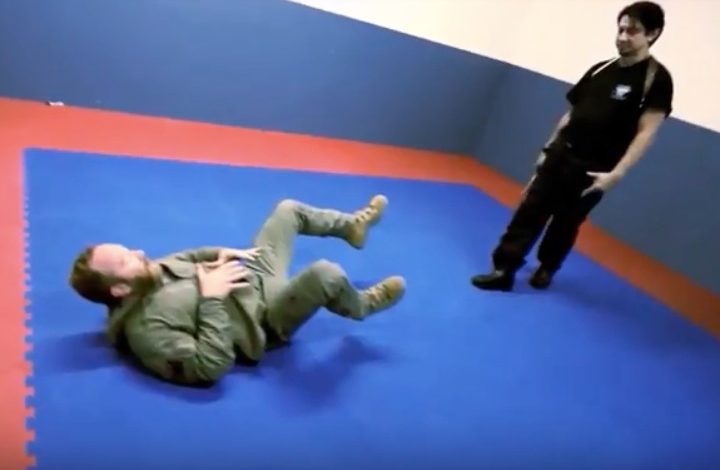 Could Pulling Guard BeThe Best Defense Against Knife Attack?