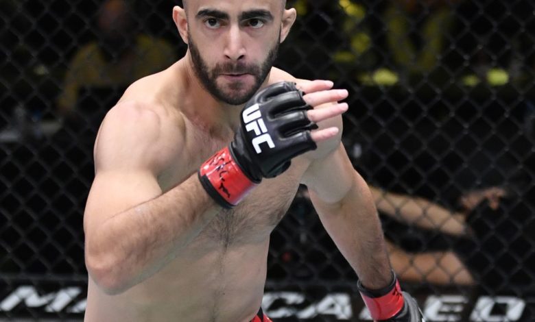 Vidéo: Giga Chikadze arrête Cub Swanson avec un violent `` coup de pied Giga '' à l'UFC Vegas 25