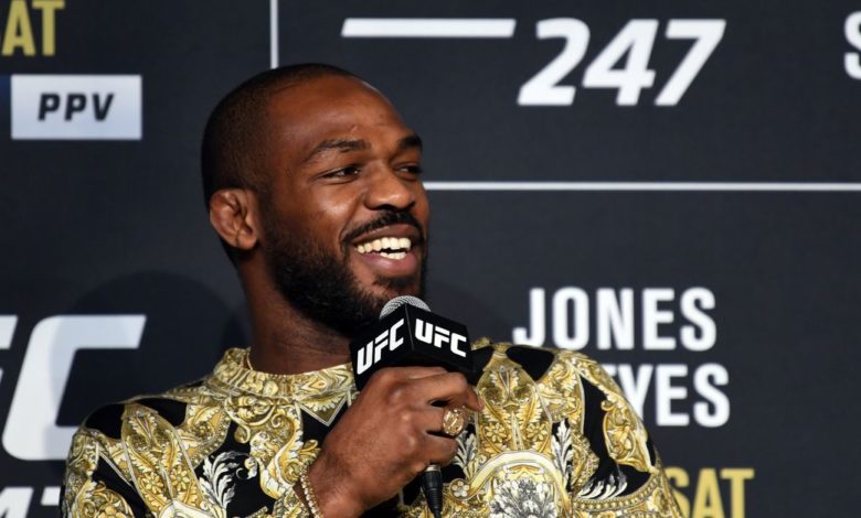 Jon Jones se moque des défenses du titre d'Israël Adesanya après l'UFC 263, veut six autres victoires au championnat