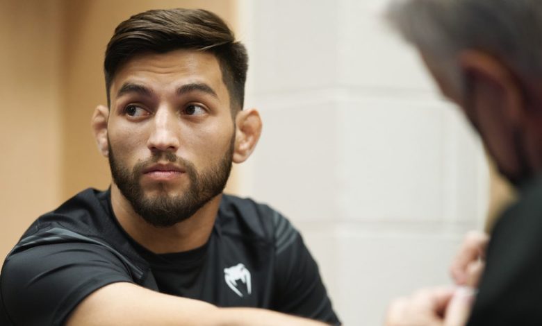 Askar Askarov absent, Matt Schnell intervient pour combattre Alex Perez sur la carte du 28 août de l'UFC