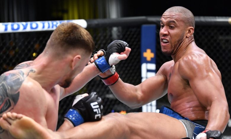 Ciryl Gane dit que l'UFC lui a offert un combat pour le titre intérimaire avant de gagner contre Alexander Volkov