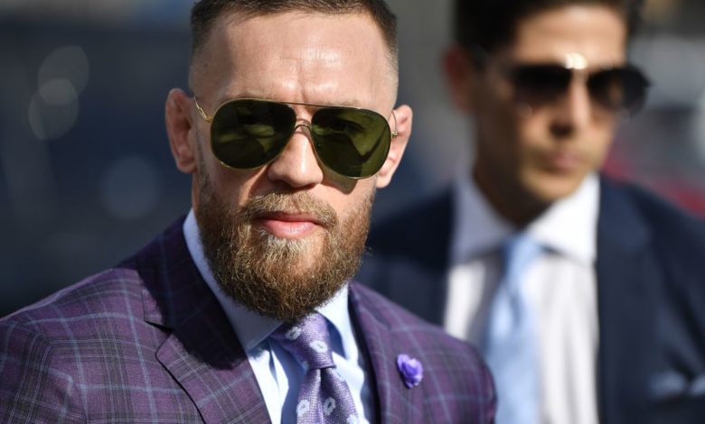 'Jake Paul wannabe' - Conor McGregor a dénoncé pour avoir partagé 'DM' avec la femme de Poirier