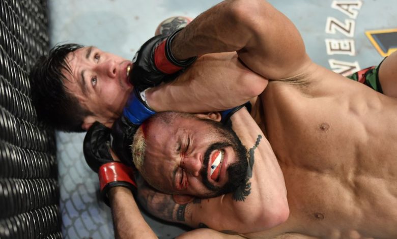 Prix ​​semestriels Bloody Elbow 2021 - Meilleure soumission