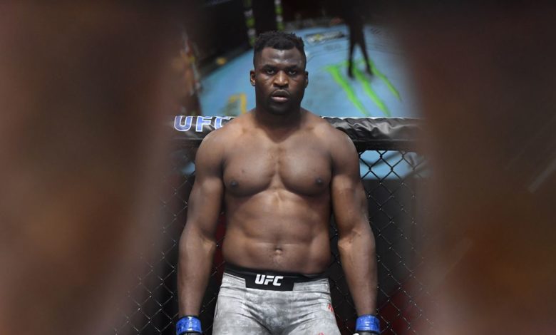 "A bientôt mon garçon", Francis Ngannou réagit à la performance de Ciryl Gane à l'UFC 265