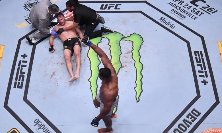 Cotes UFC: Ciryl Gane ouvre comme favori sur Francis Ngannou; la ligne passe rapidement à l'argent égal