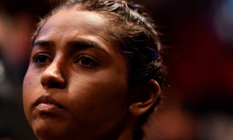 Vétéran de l'UFC Pereira: Mon entraîneur m'a "expulsé de l'équipe" après que je lui ai dit que j'étais enceinte de son bébé