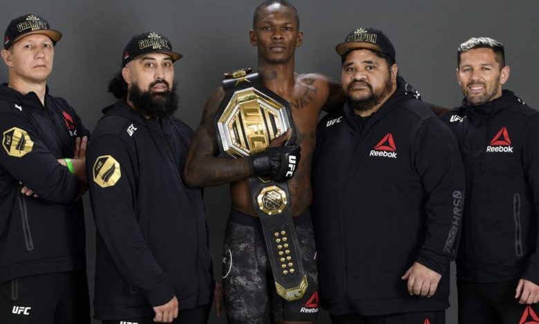 « Imaginez si Darren Till remportait deux victoires ? » - L'entraîneur d'Adesanya dit que le retard du combat pour le titre pourrait faire sortir Whittaker de l'image