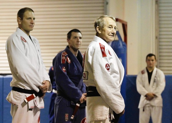 Gene Pace, résidente de Whittier, recevait sur faixa-preta depuis 78 ans à GB Costa Mesa.