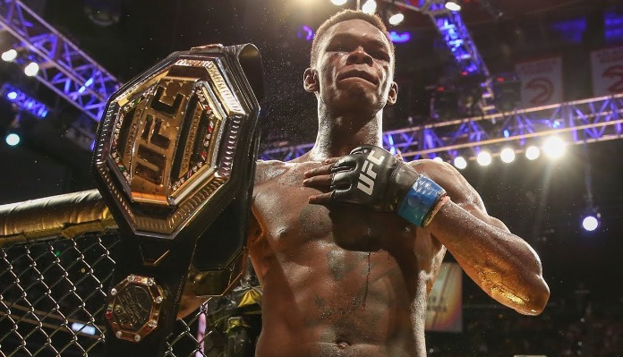 Israel Adesanya Reçoit Une Veste De Lusada Pour 50 Tests De Dépistage De Drogues Propres Tire 4531