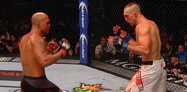 UFC 189 Robbie Lawler contre Rory MacDonald bain de sang entre au Temple de la renommée de l'UFC