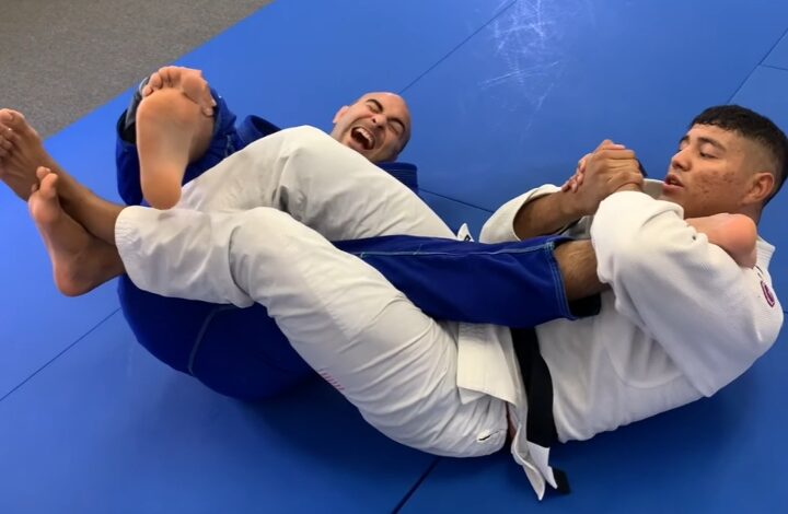 Victor Hugo Shows The Most Powerful BJJ Kneebar